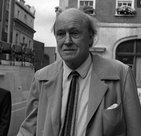 Roald Dahl leaving Bow Street Magistrates after appearing as a witness for the defence of Errol Barton in October, 1988. 